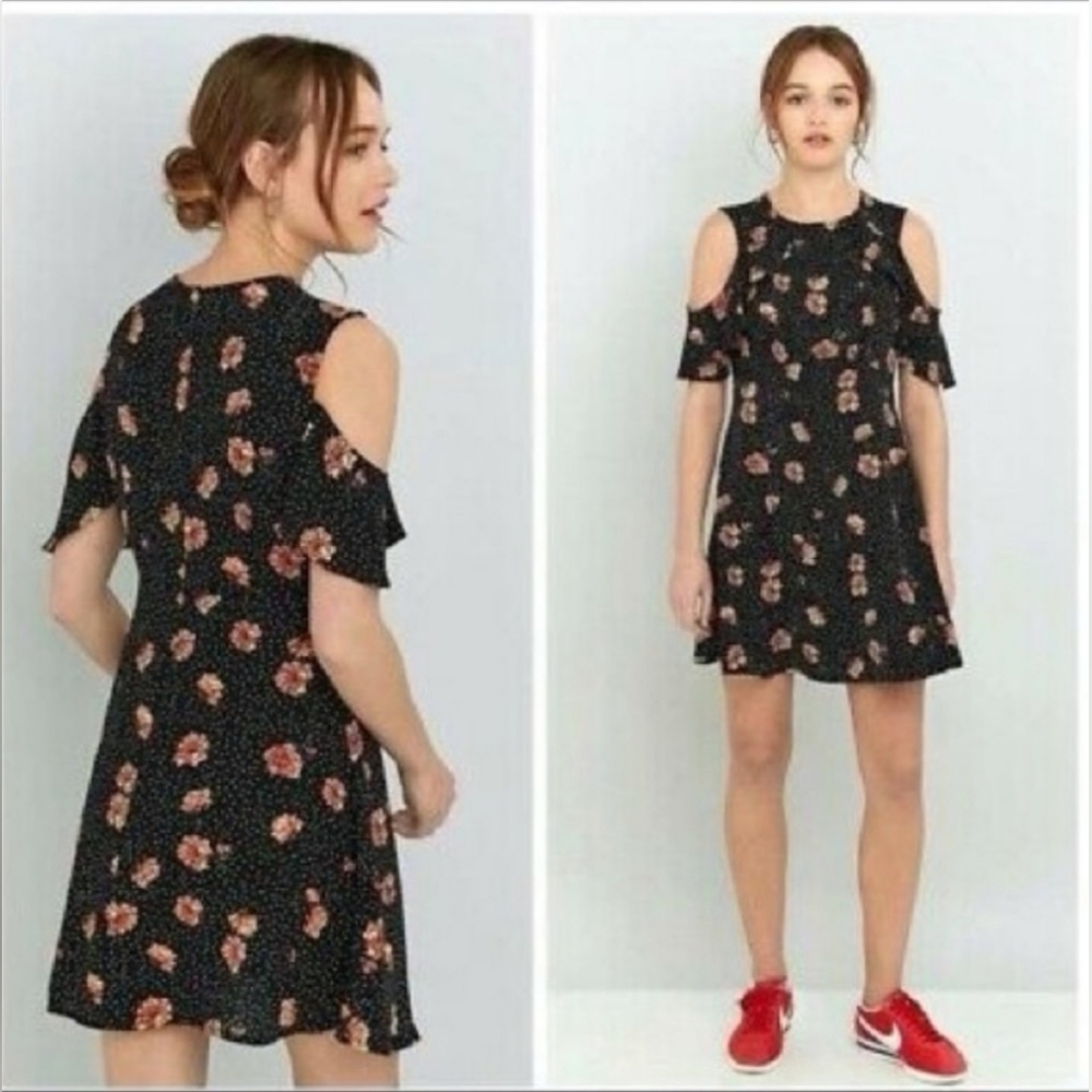 Kimchi Blue for Urban Outfitters cold shoulder dress
